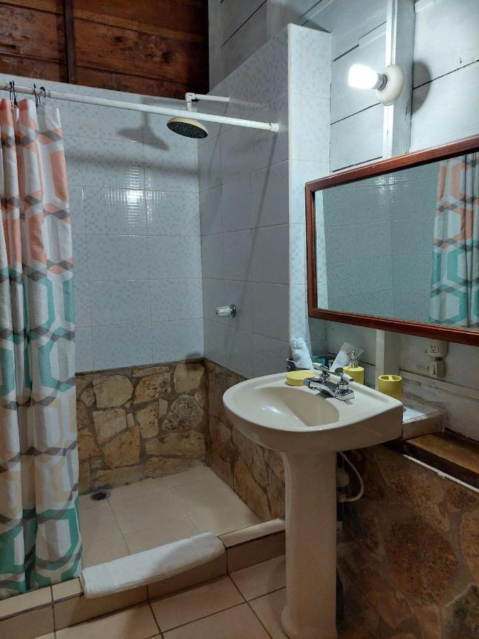 Sunset Bay B&B Brig Bay Bagian luar foto